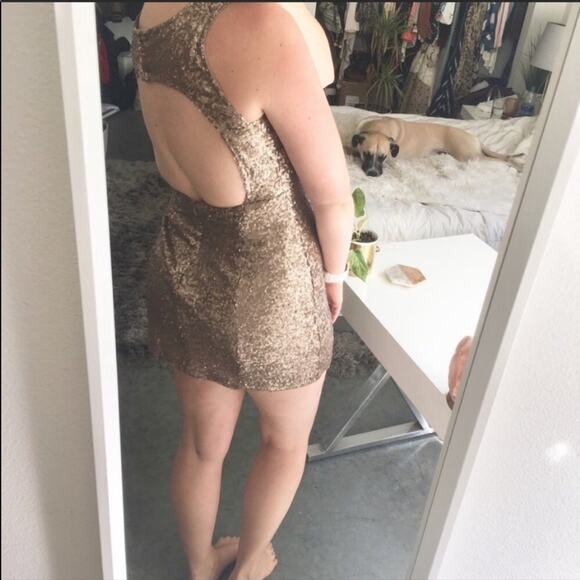 NEW Esley Rose Gold Bronze Metallic Sequin Open Back Tank Top Mini Dress M - Picture 2 of 7
